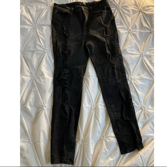 Ripped Skinny Jeans - Picture 2 of 4